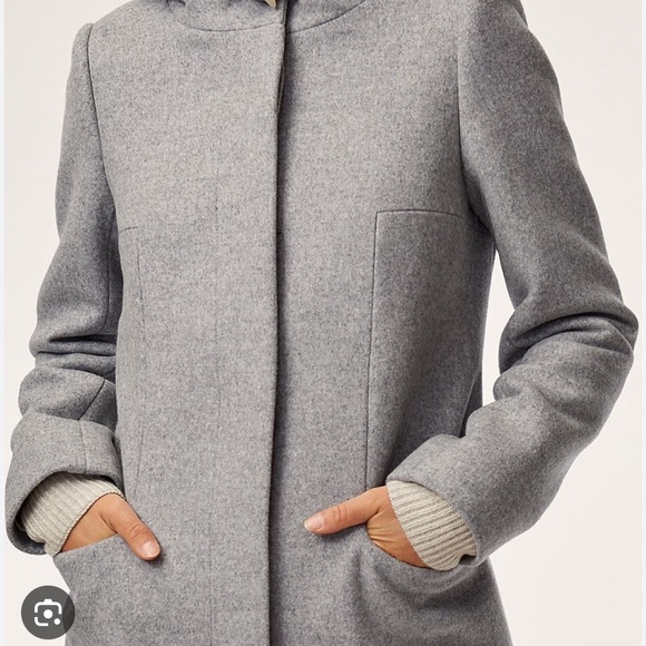 Aritzia Wool Hooded Coat - Picture 2 of 12